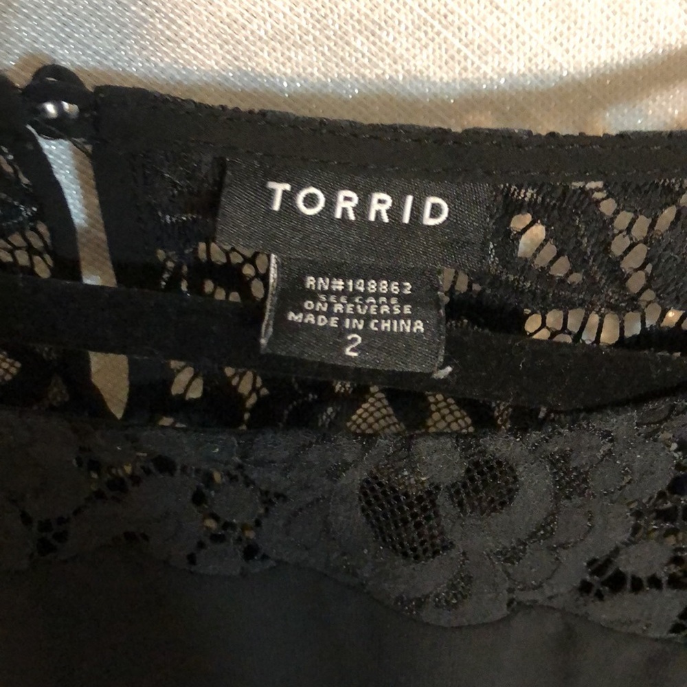 Torrid Blouse - Picture 4 of 9